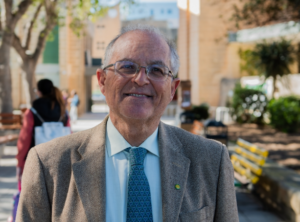 Read more about the article Arnold Cassola uses his Facebook page to raise awareness of the dirty and derelict state that Malta has been turned to thanks to lawlessness