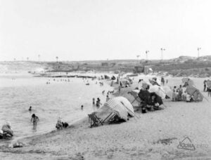 Read more about the article The beautiful and peaceful Malta we had: Armier Bay in the 1950s